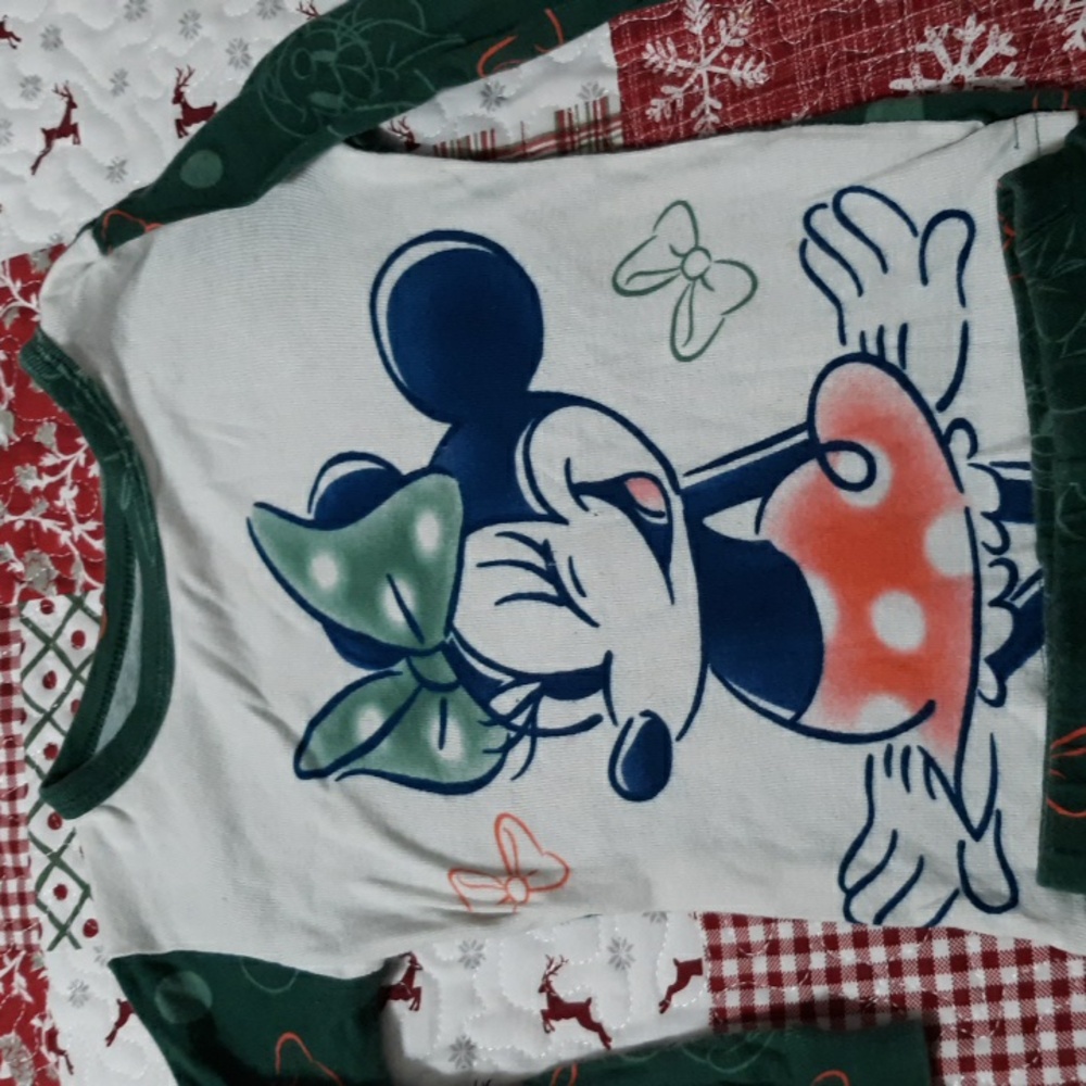 Minnie Mouse PJ Set - Picture 2 of 4
